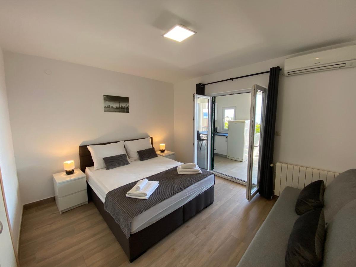 Two-Bedroom Apartment with Terrace and Sea View