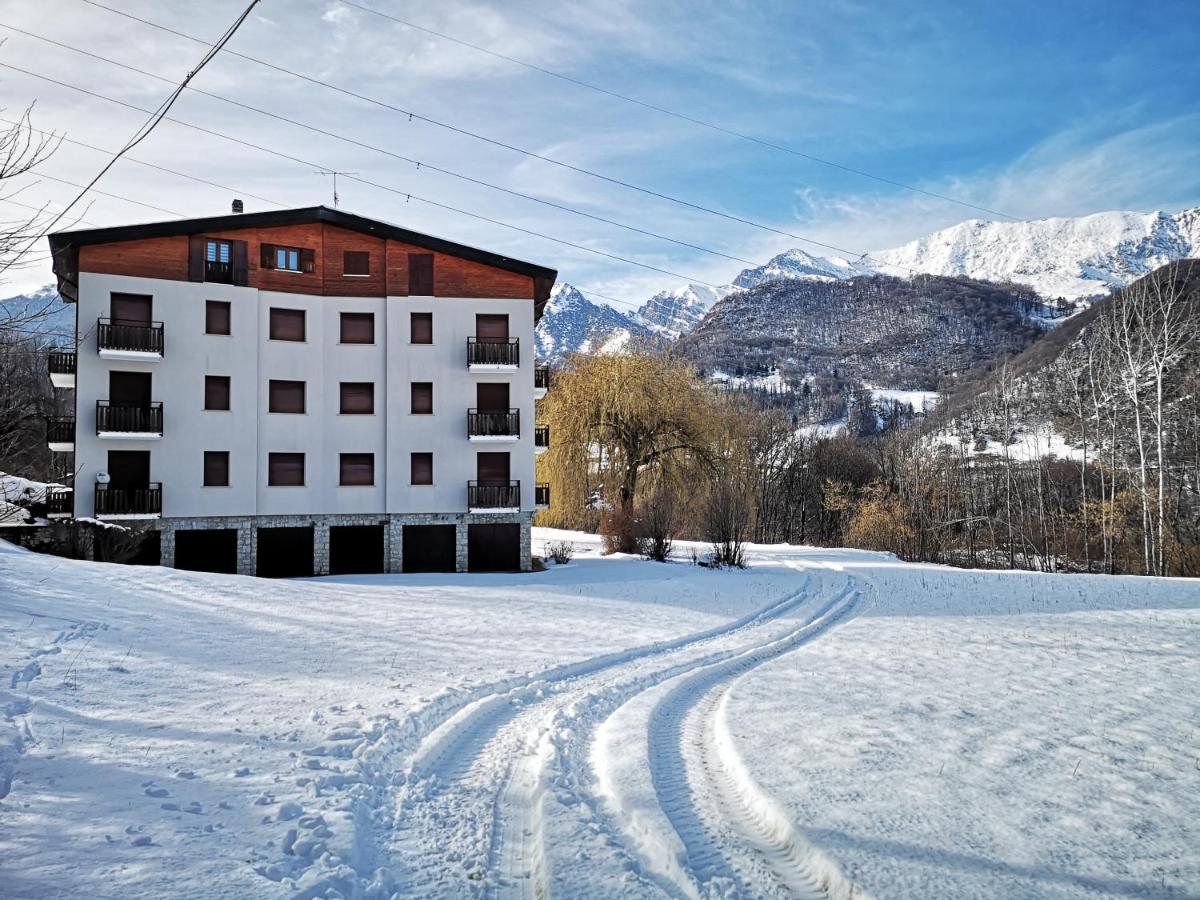 Feel like Home - vista montagna, vicino lago di Como - B&B