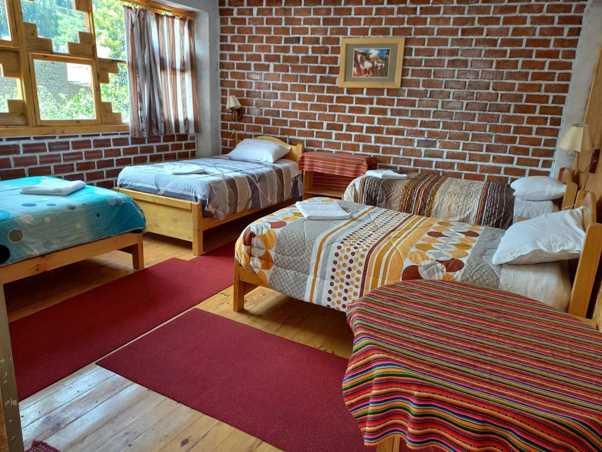 Vierbettzimmer mit eigenem Bad