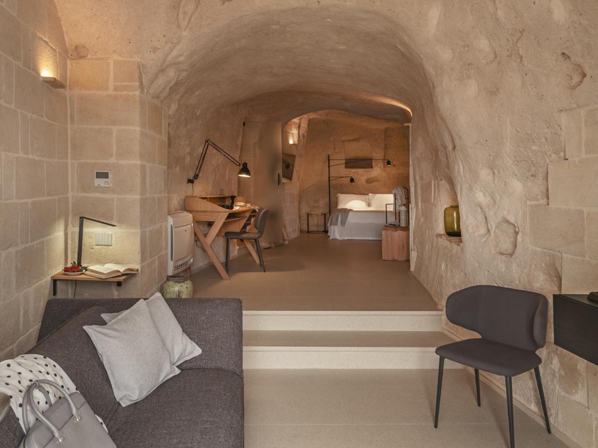 Deluxe Suite - Cave