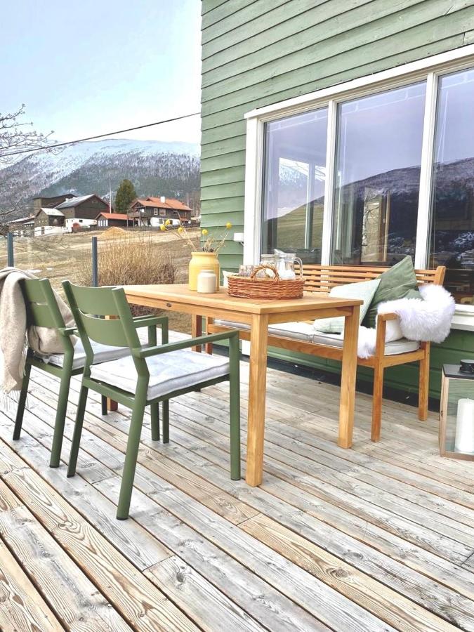 Stort og autentisk hus i Skjåk - kort vei til Lom! - B&B Sakhaug