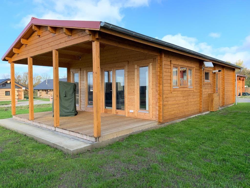 Ferienhaus Tollensesee - B&B