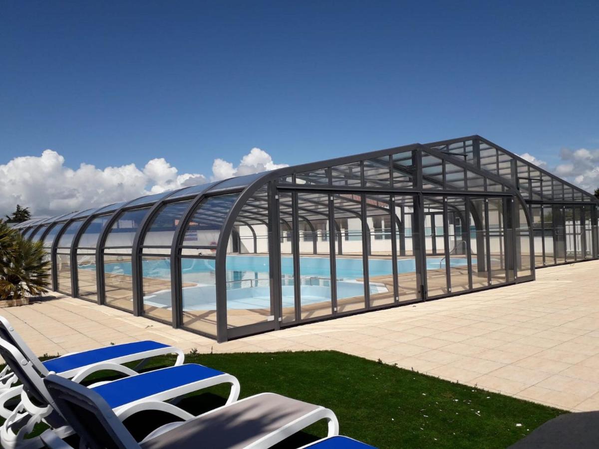 Chalet climatisé pour 6- Piscine commune chauffée - B&B