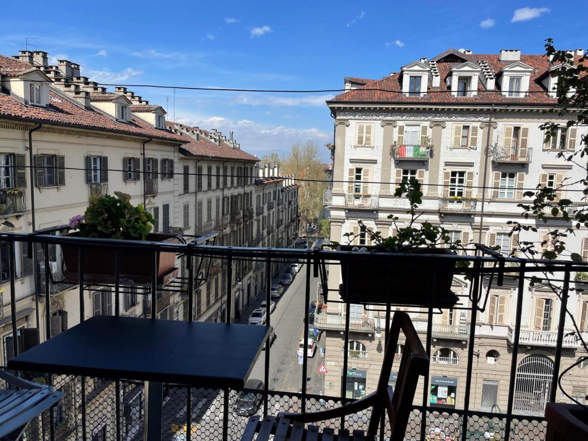 Centro storico Torino, Posto auto e ascensore, Casa di charme - B&B Torino