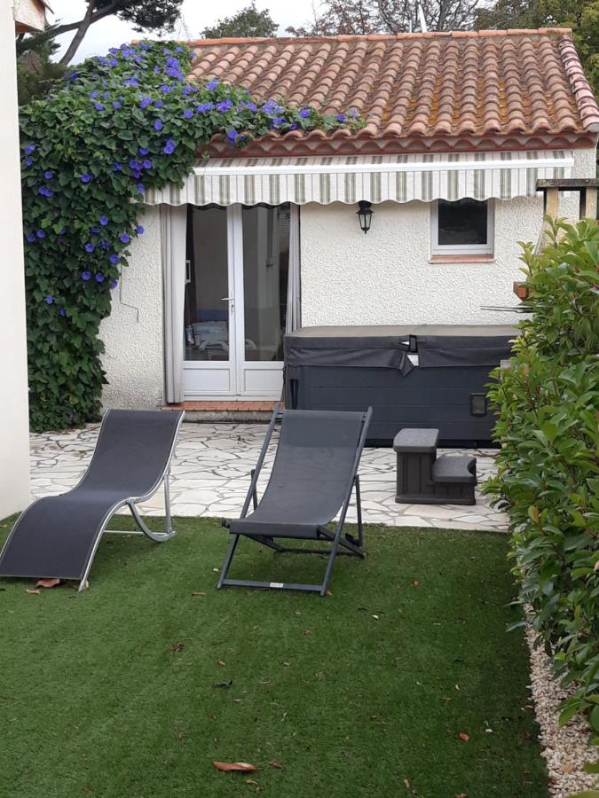 Gîte du Soleil, climatisé avec piscine chauffée d'avril à novembre, et jacuzzi - B&B Pouzolles