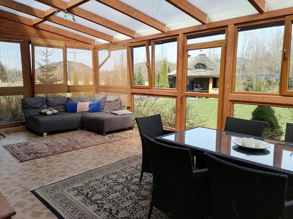 Family Room with Garden View