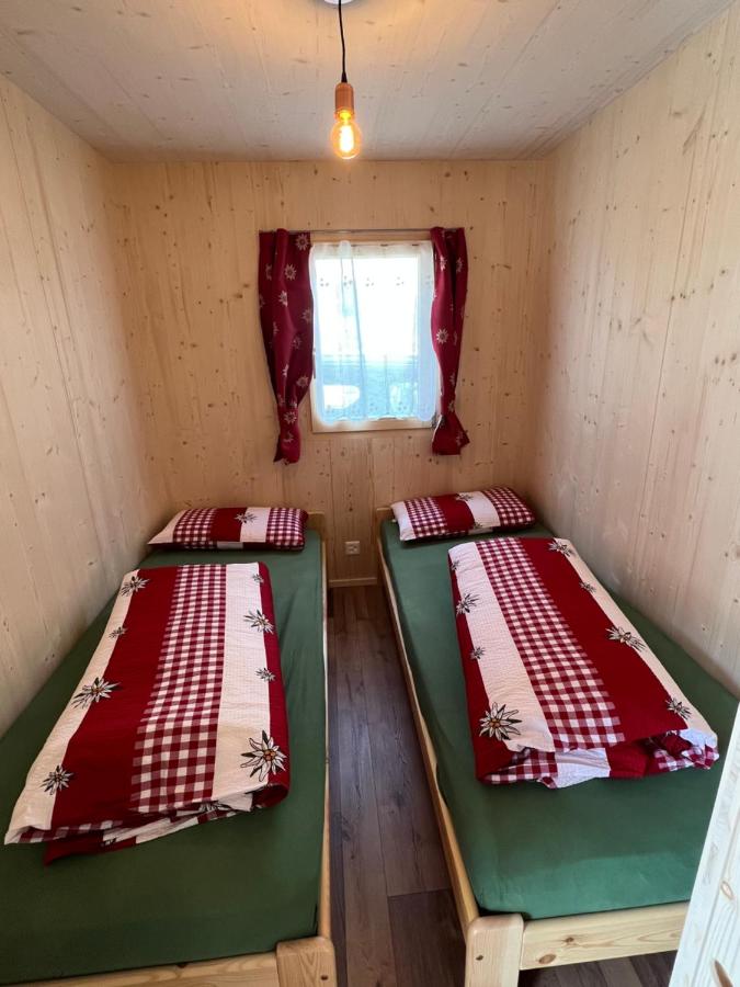 Bungalow Li Presi in Camping Cavresc, Via dal Cavresc 1, 7746 Le Prese-Poschiavo - Chambres d'hôtes Poschiavo
