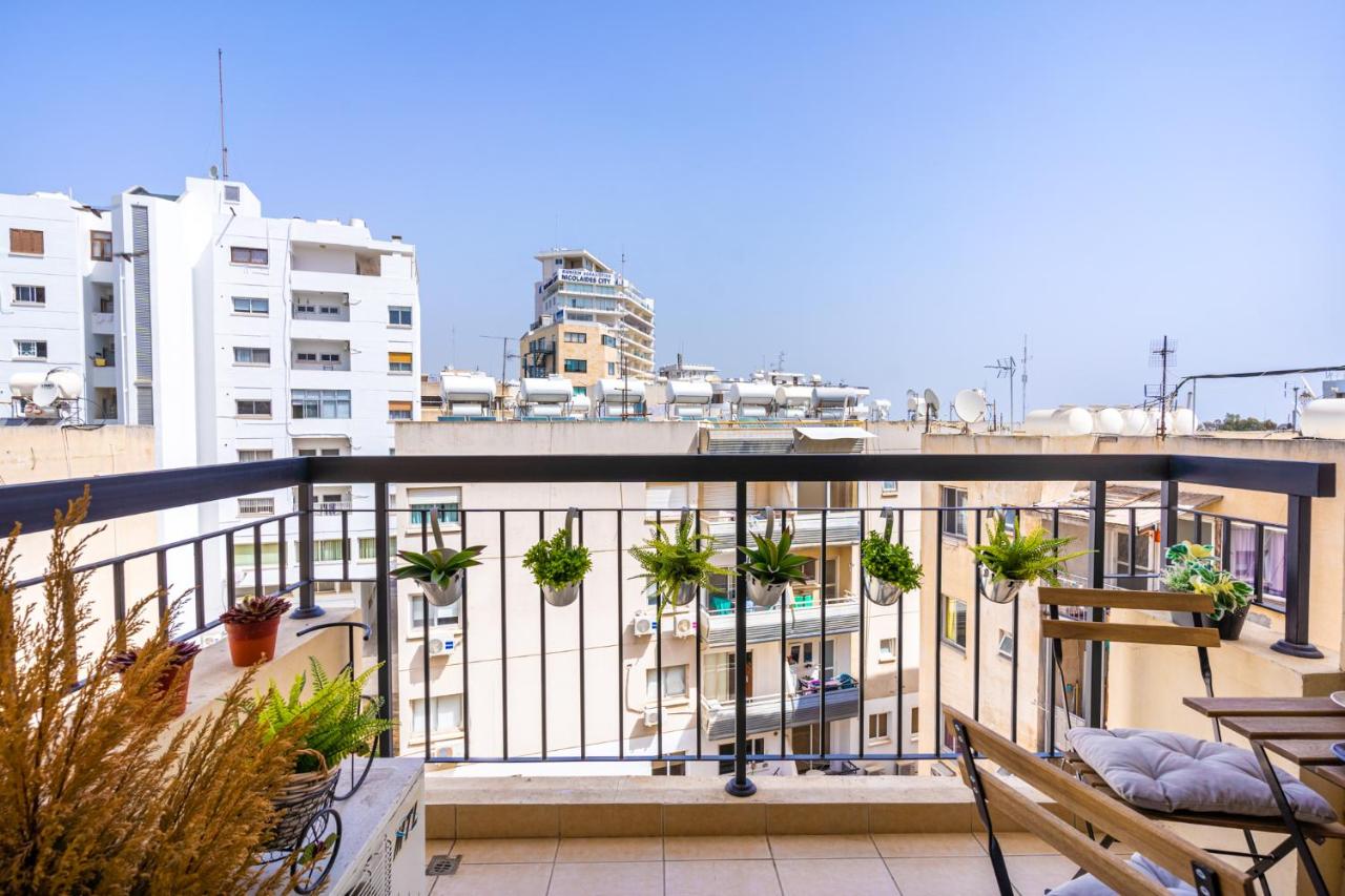 Johny's Spot in Larnaca - B&B