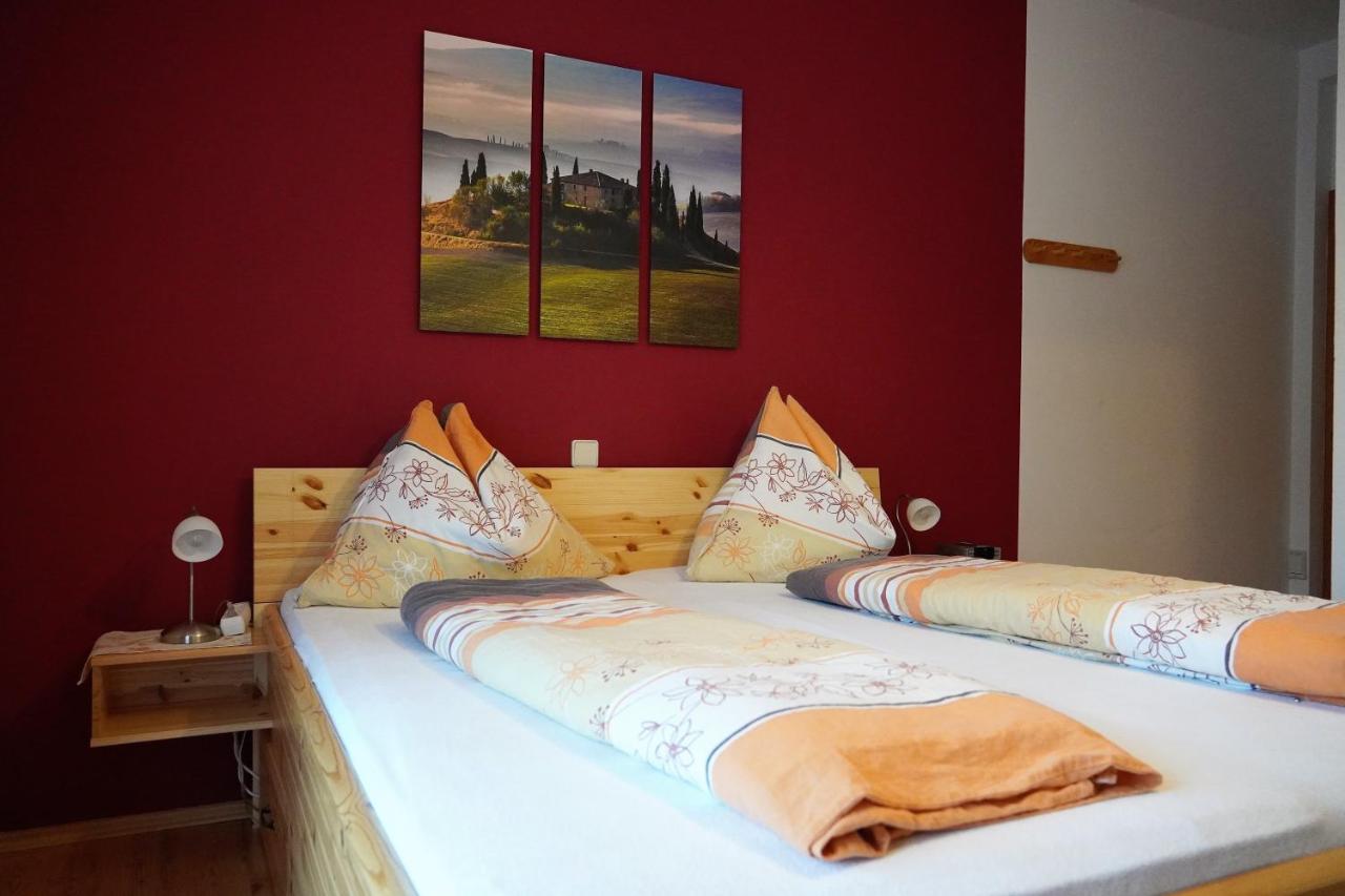 Doppelzimmer mit Balkon