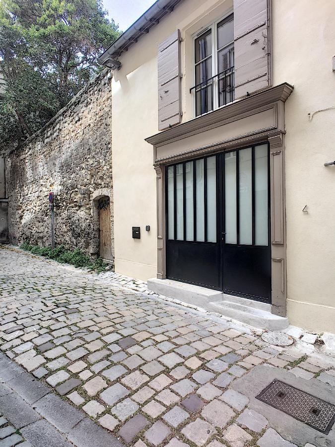 Maison Luxe 4 chambres - Patio - Climatisation - 10 minutes à pied du Pont d'Avignon - Chambres d'hôtes Avignon