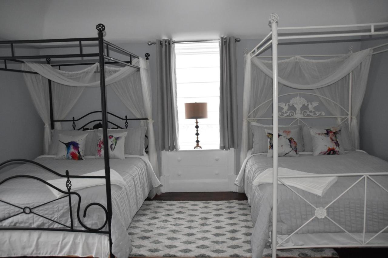 B&B Pictou - Seabank House Bed and Breakfast Hummingbird - Bed and Breakfast Pictou