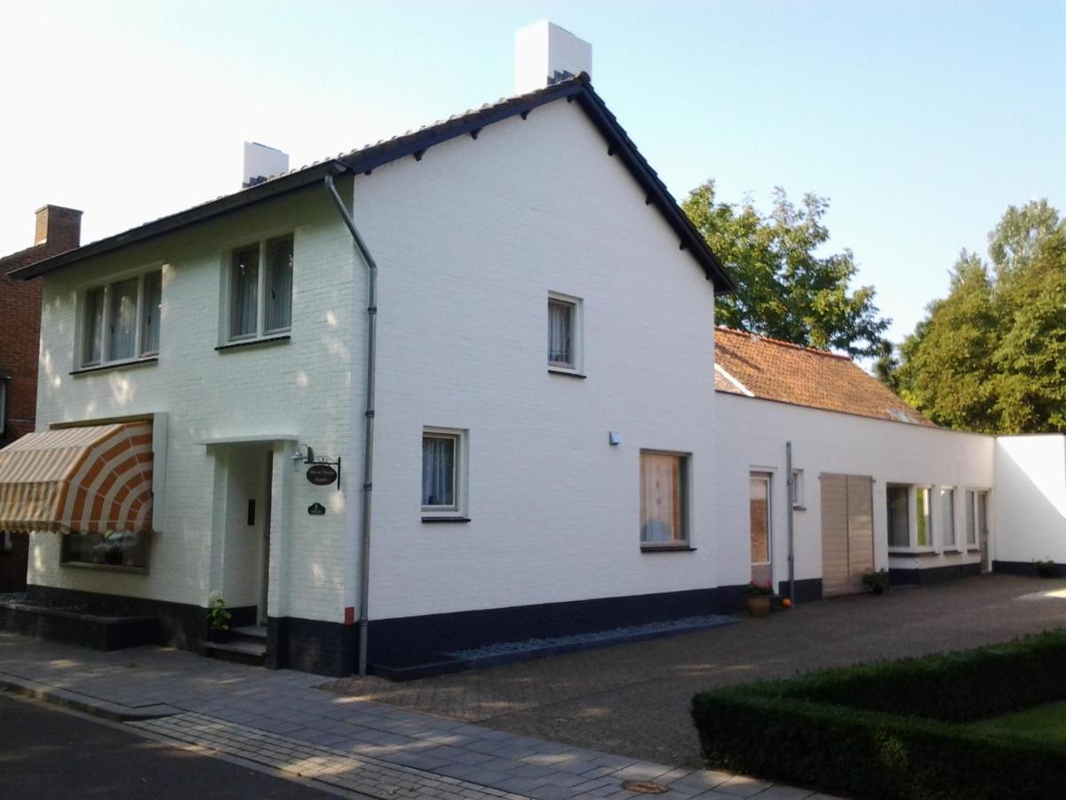 B&B Stevensweert - Vakantie Appartementen Engelen - Bed and Breakfast Stevensweert