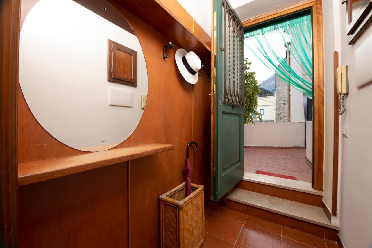 Lilla's House - Amalfi square & close the beach - B&B