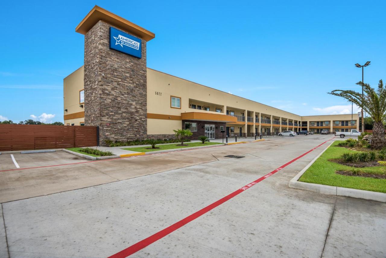 B&B Houston - Americas Best Value Inn & Suites Houston at Hwy 6 - Bed and Breakfast Houston