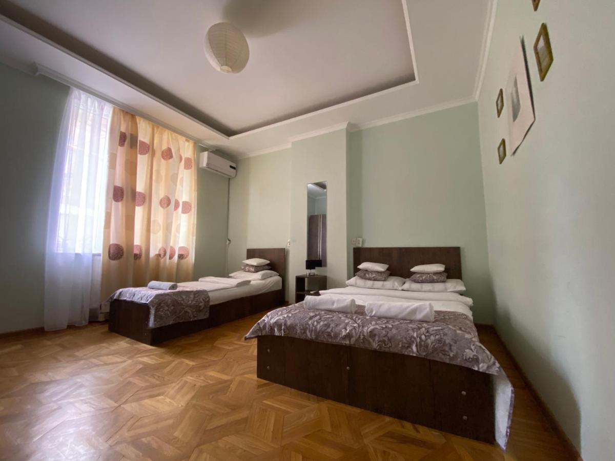 Chambre Triple avec Salle de Bains Commune