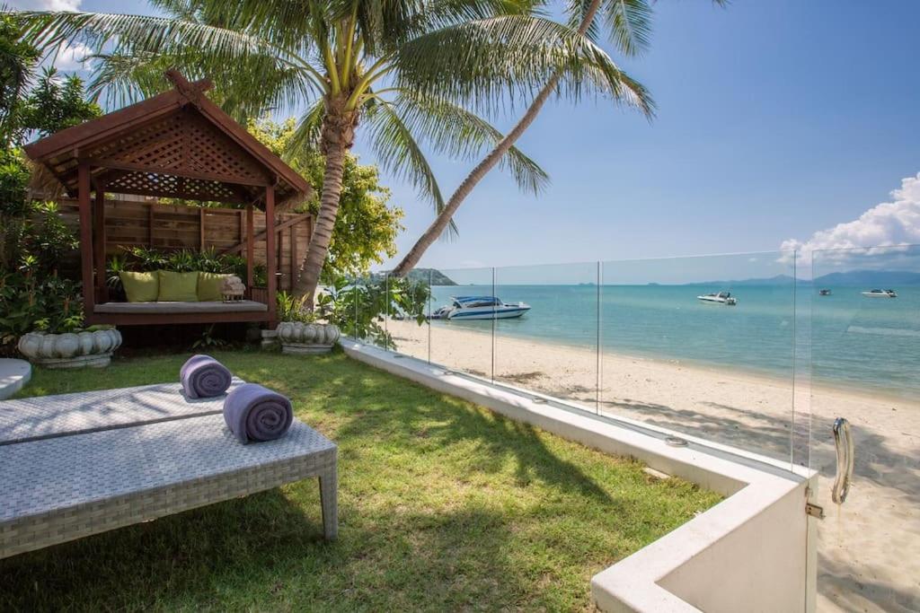 B&B Ko Samui - Beachfront Villa Charmant With Private Pool - Bed and Breakfast Ko Samui