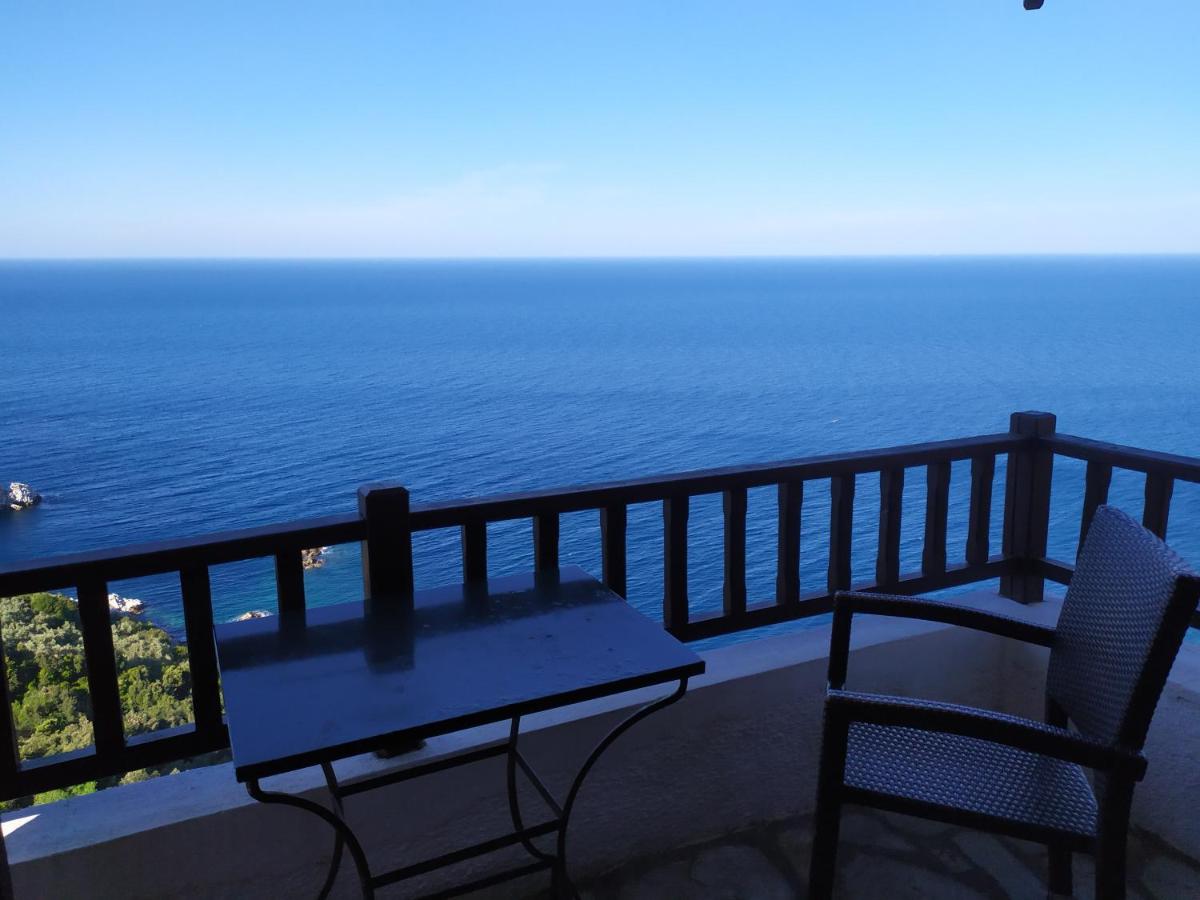 Triple studio apartment in Mylopotamos Beach - B&B Tzigourati