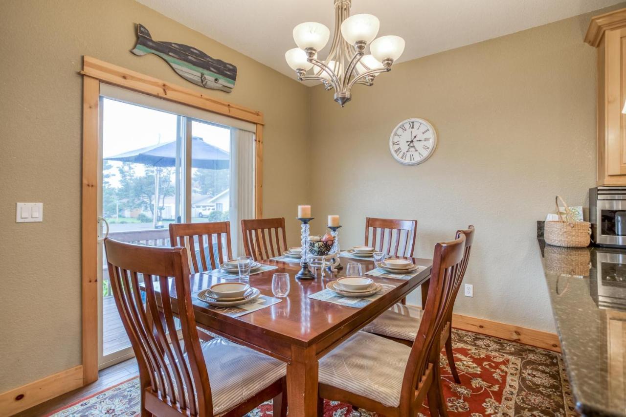 Seascape Getaway - B&B Lincoln City