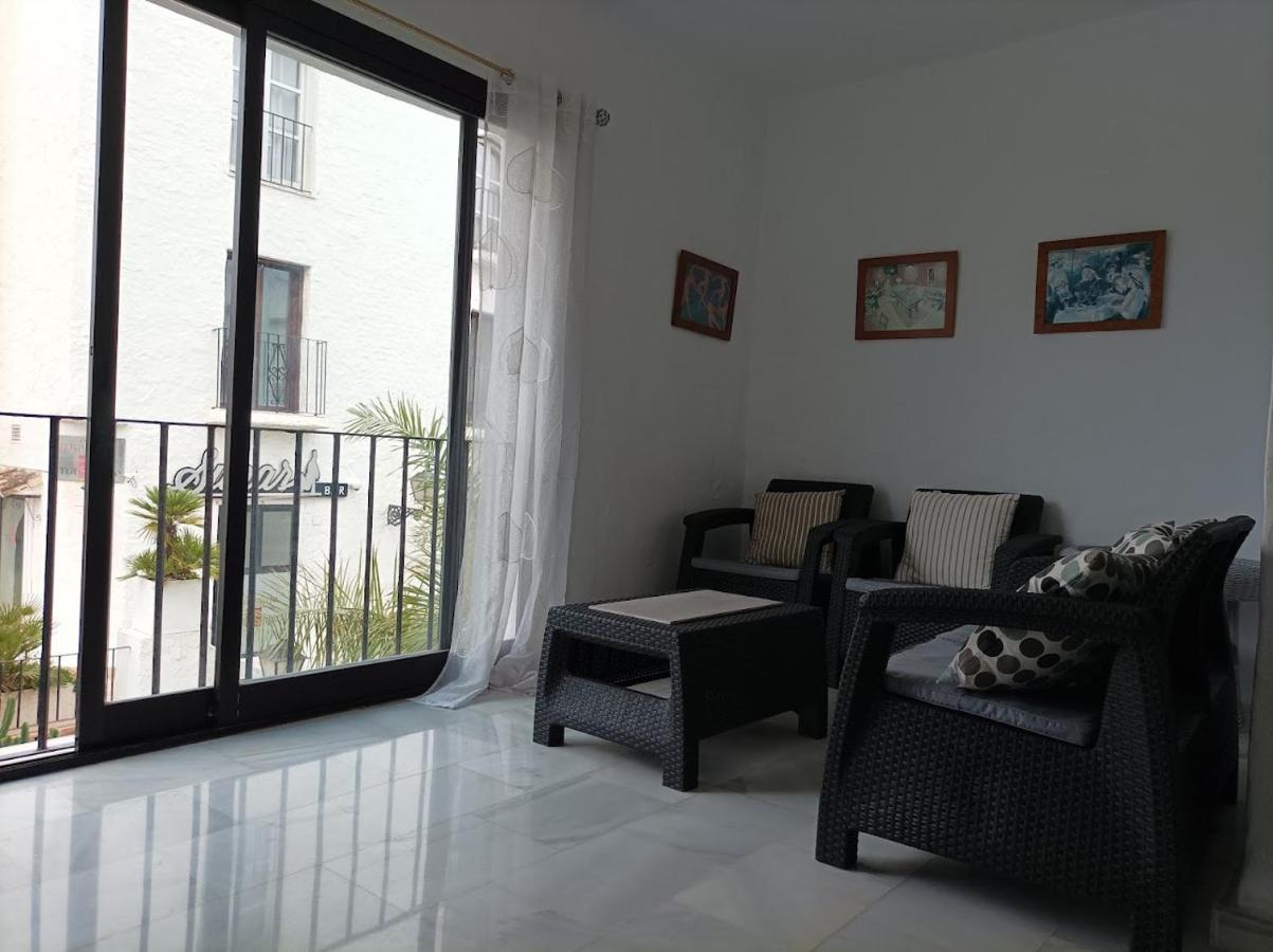 Large 2 bed Apt Puerto Banus Marina Private Parking - Ferienwohnung Marbella