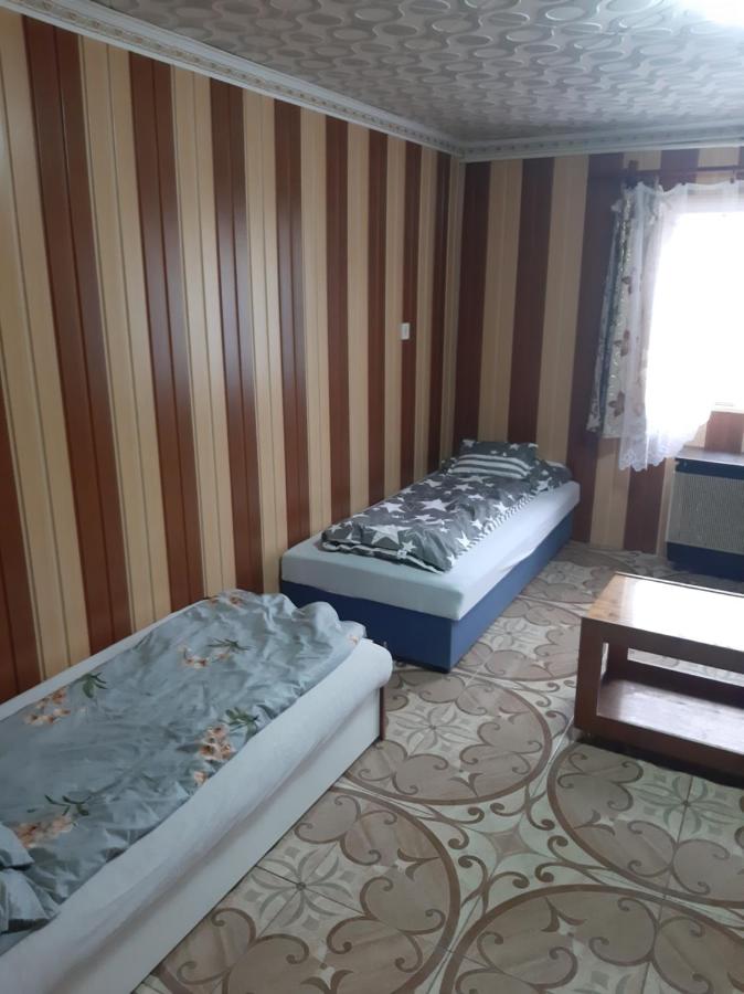 Camera Tripla Economy con Bagno in Comune