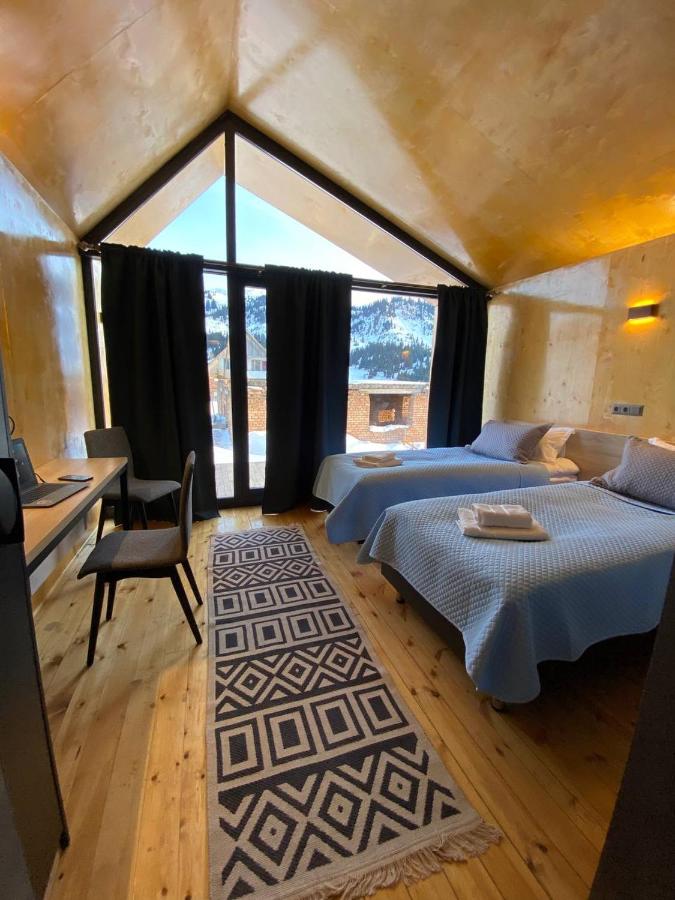 Standard Zweibettzimmer mit Bergblick