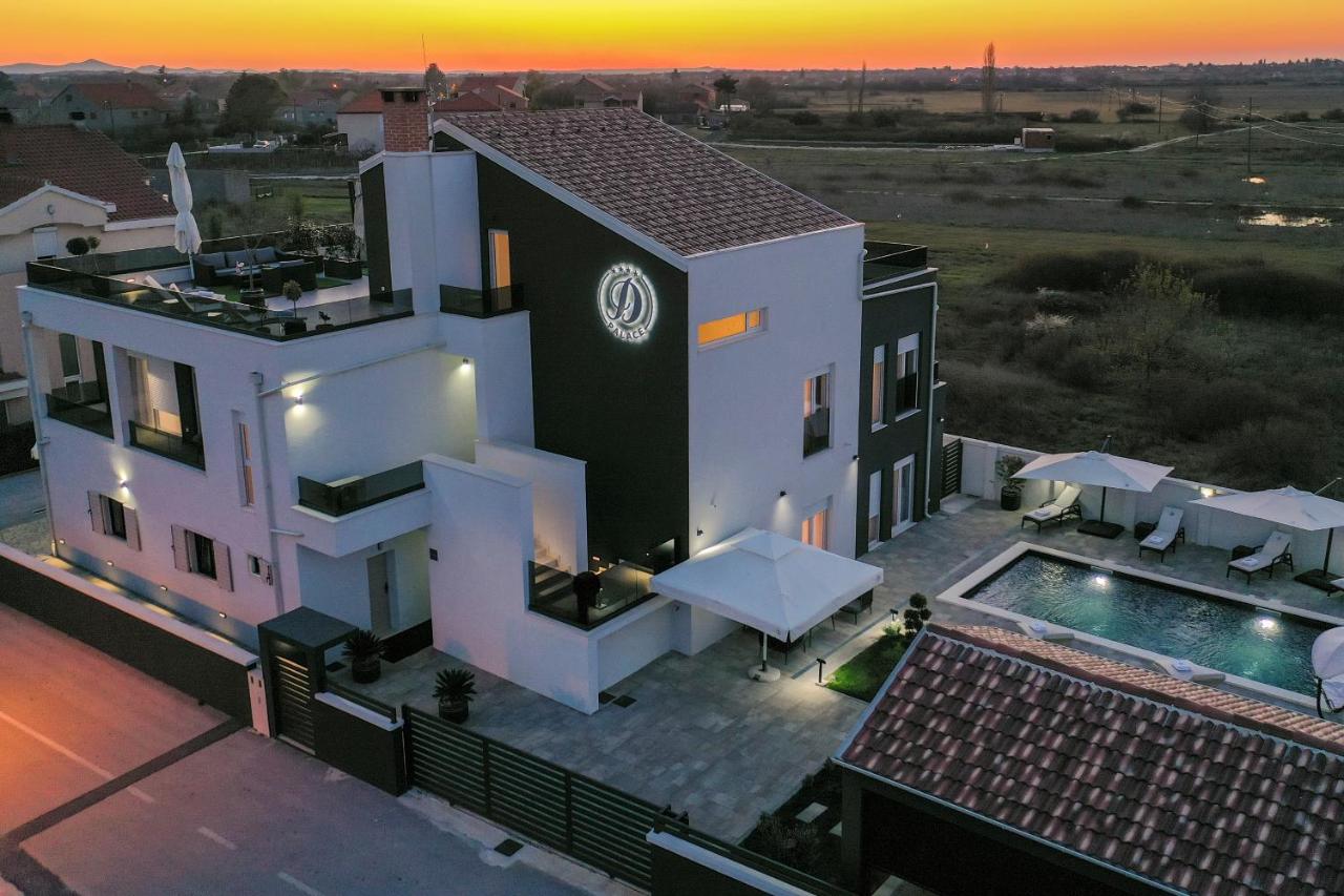 D-Palace-Lux - Bed and Breakfast