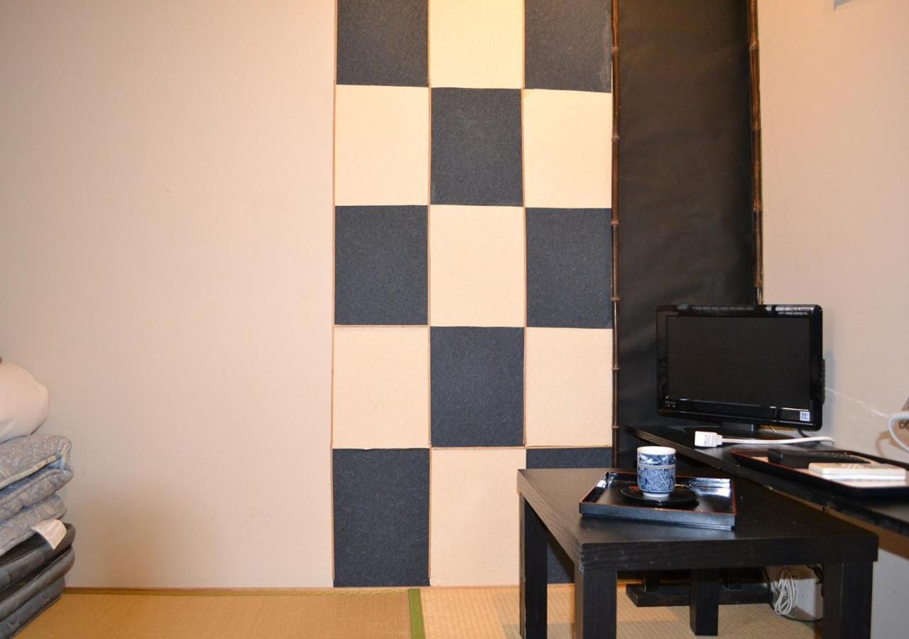 Japanese-Style Single Room