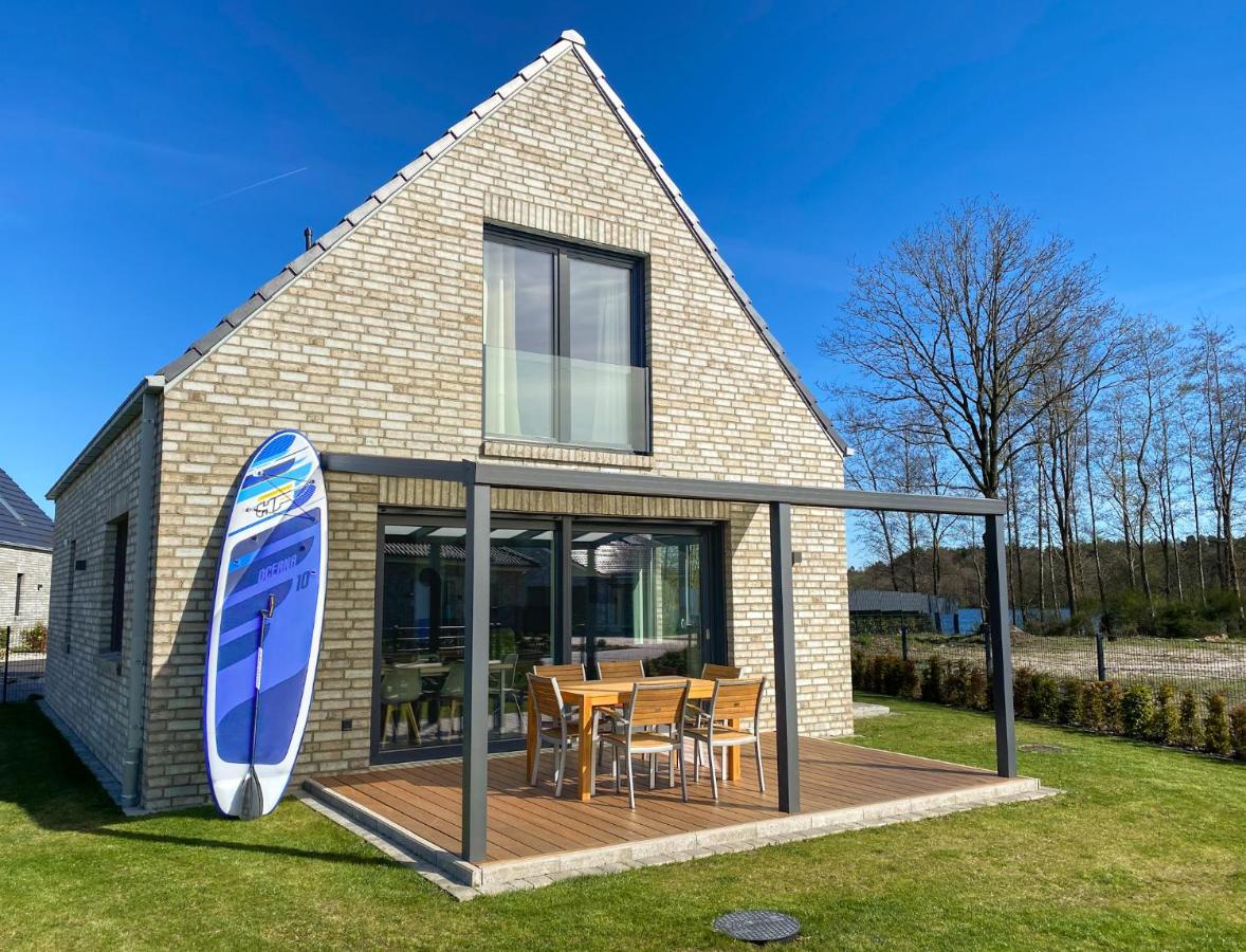 Haus am See mit Sauna und Kamin - B&B Barßel