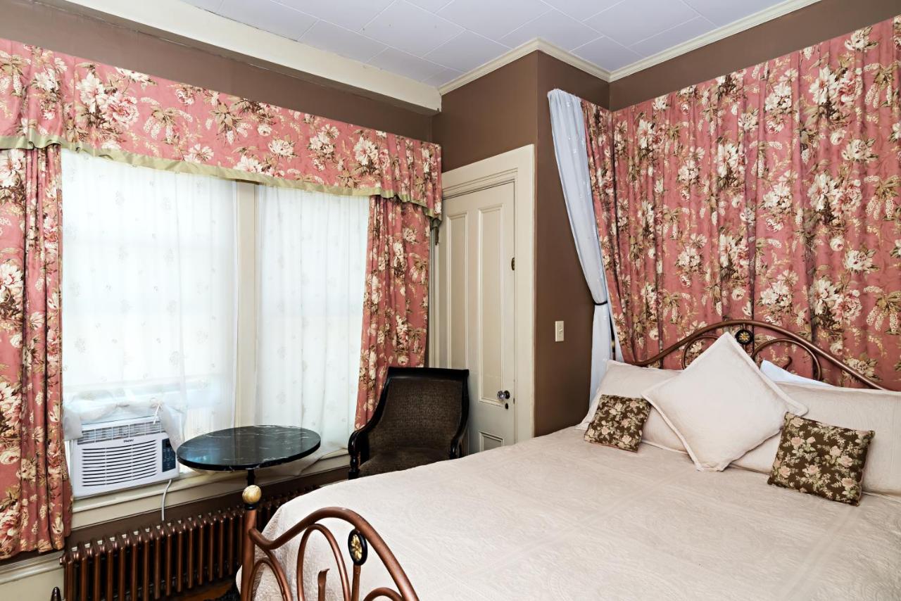 Henrietta Room