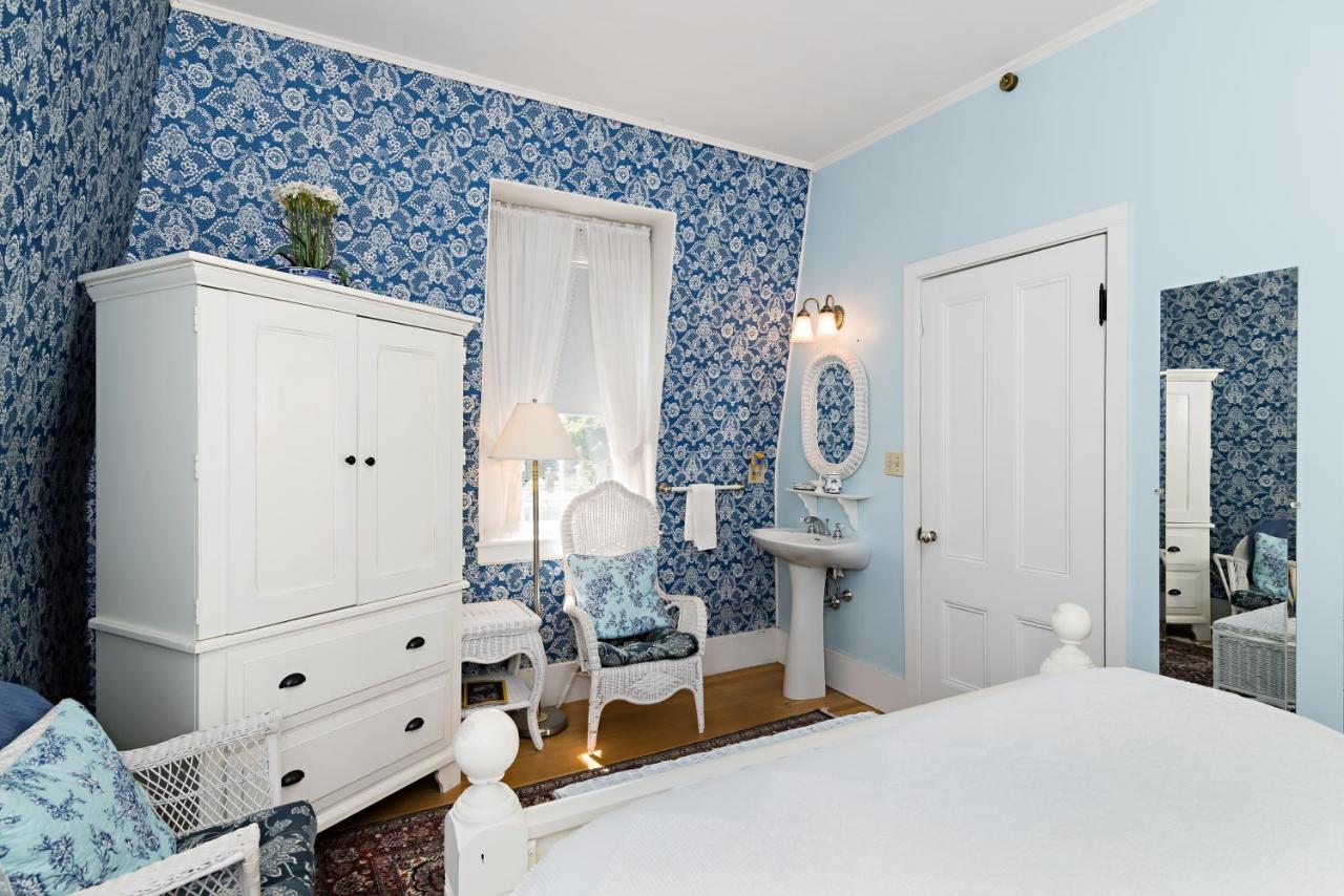 Elanor Room