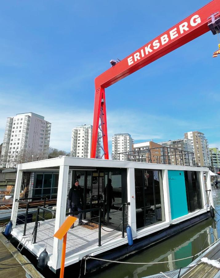 Houseboat with Lake view - Grundsund