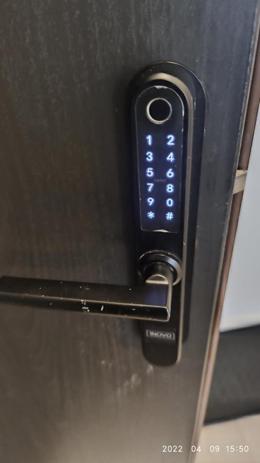 HaPPy Inn Rich Studio, Self Check-In-24x7,Parking-in-the-underground-Garage - Chambres d’hôtes Vilnius