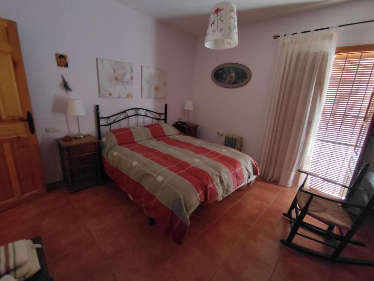 CASA PETRA : Bonita casa rural en Yunquera - Chambres d’hôtes Yunquera
