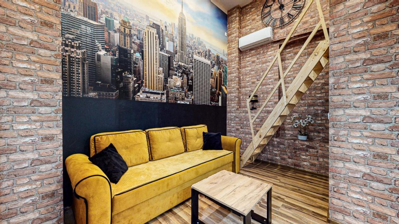 B&B Bytom - LOFT MANHATTAN DE LUX CENTRUM DWORCOWA - Bed and Breakfast Bytom