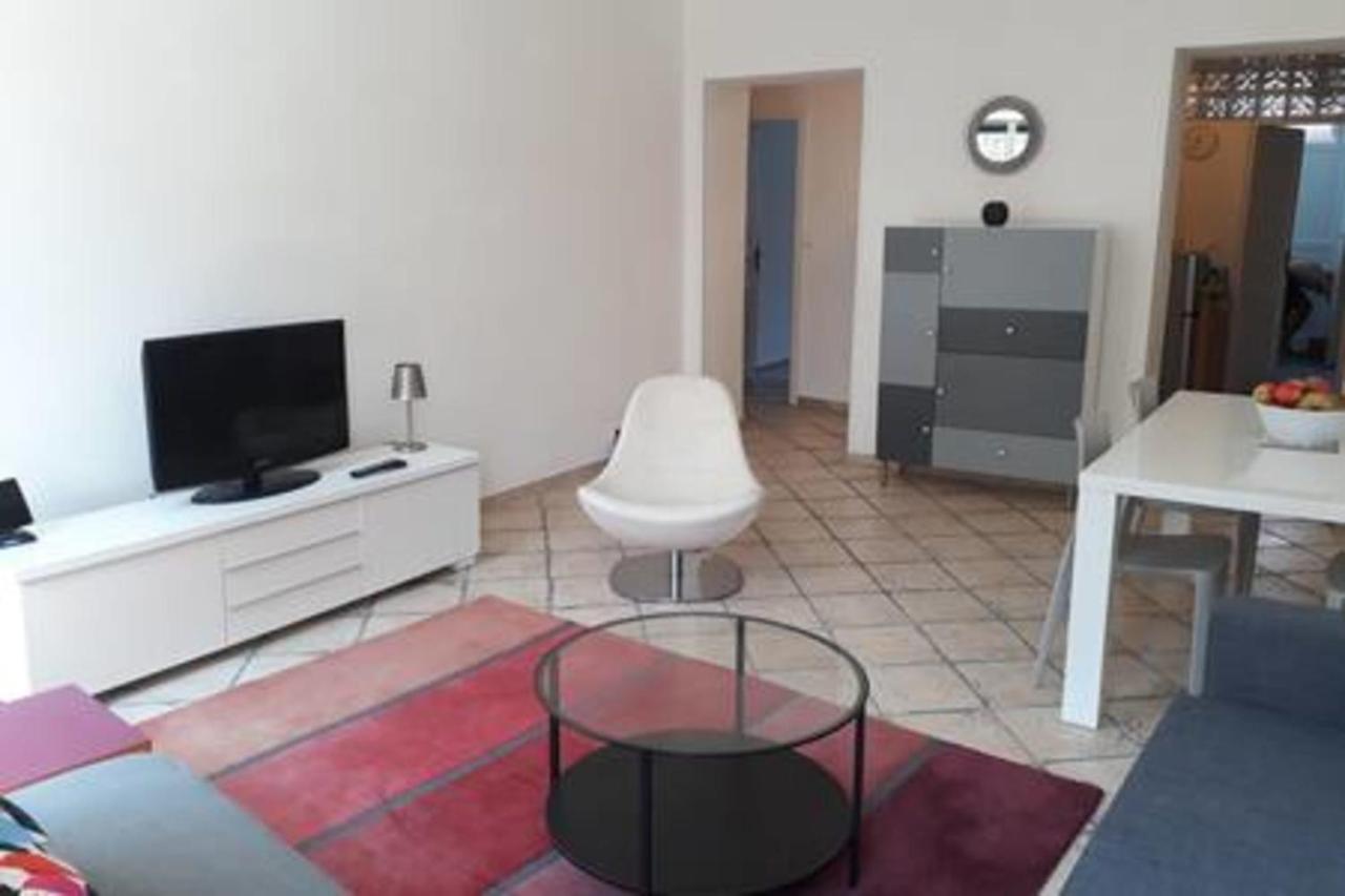 Spacious Appartment Wifi Next To The Port - B&B Nice