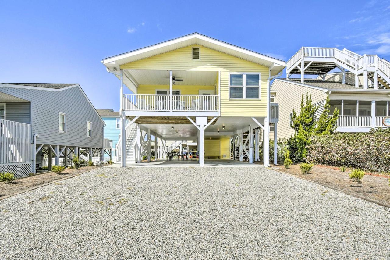 Freshly Remodeled Beach House, Steps to Shore - B&B