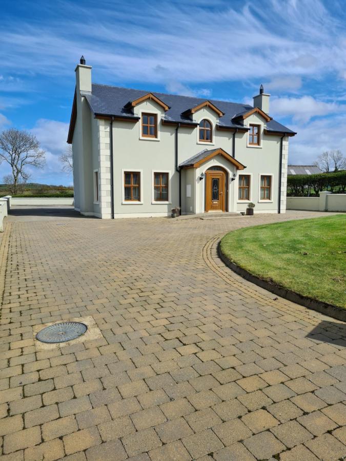 B&B Carndonagh - Ballyloskey House - Bed and Breakfast Carndonagh