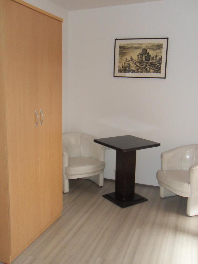 Suite con 1 Camera da Letto e Balcone