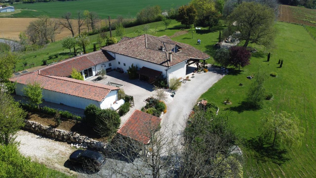 Ferienwohnung Au Pajot - B&B Ambax