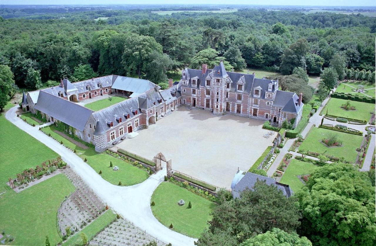 GITE LOFT DE 15 PERSONNES AU CHATEAU DE JALLANGES VOUVRAY - Chambres d’hôtes Vernou-sur-Brenne