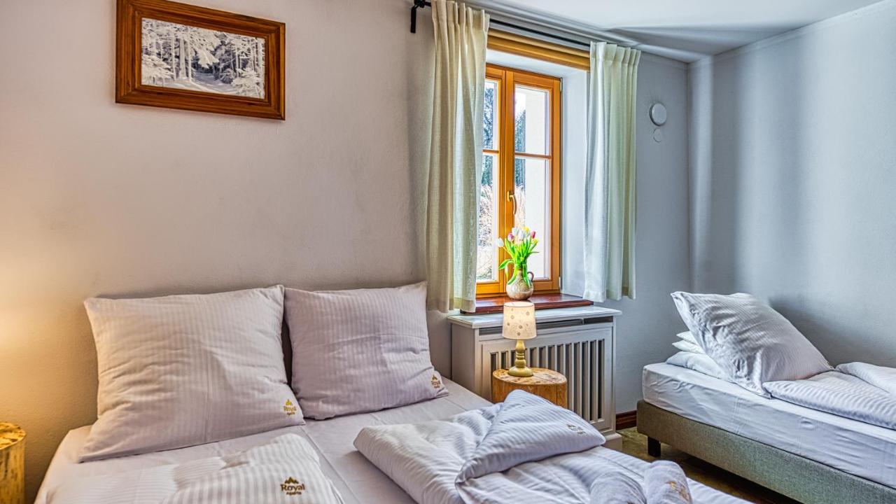 Triple Room with Private Bathroom