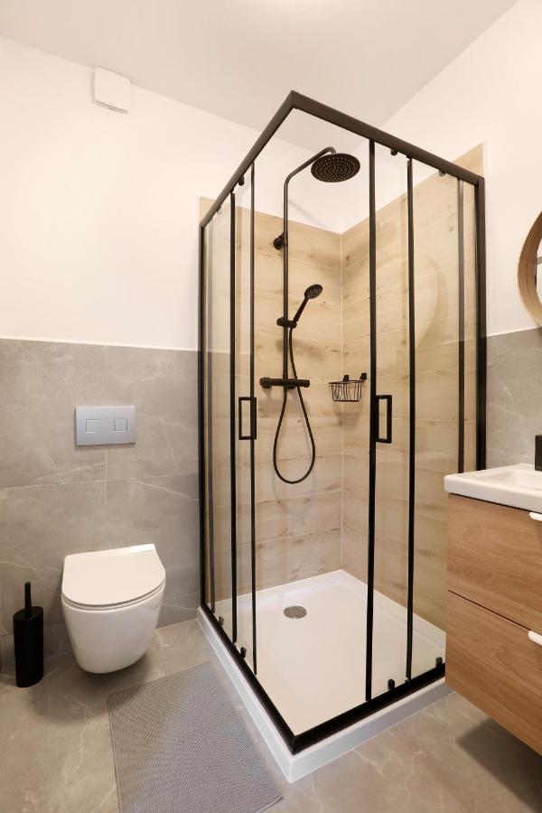 Camera King Standard