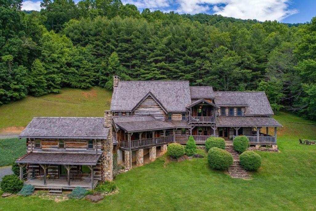 Altamont Lodge - B&B