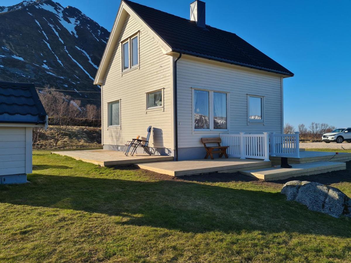 B&B Bøstad - Lauvåsstua-Charming house by the sea - Bed and Breakfast Bøstad