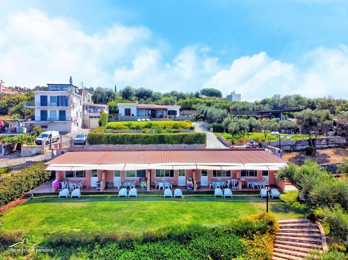 One-Bedroom Apartment with Sea View