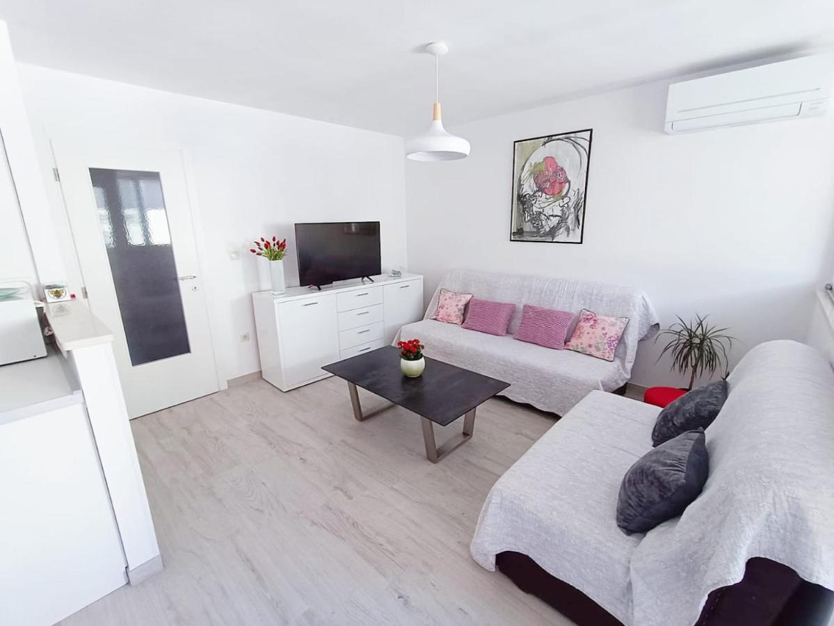 Apartment Glavarić - Ferienwohnung Omiš