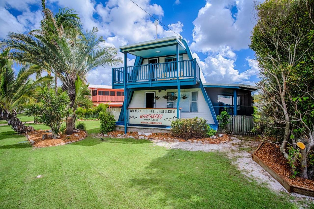 Wayfarers Beachouse Rainbow Beach - B&B