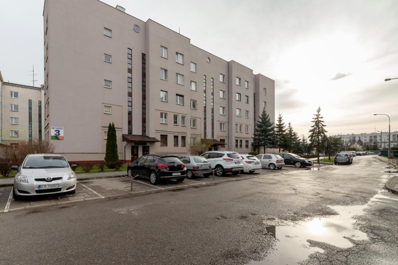 Retro Family Apartment Mały Płaszów by Noclegi Renters - B&B