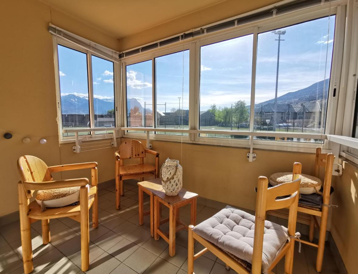 Appartement T2 en résidence, centre ville d'Embrun - Chambres d’hôtes
