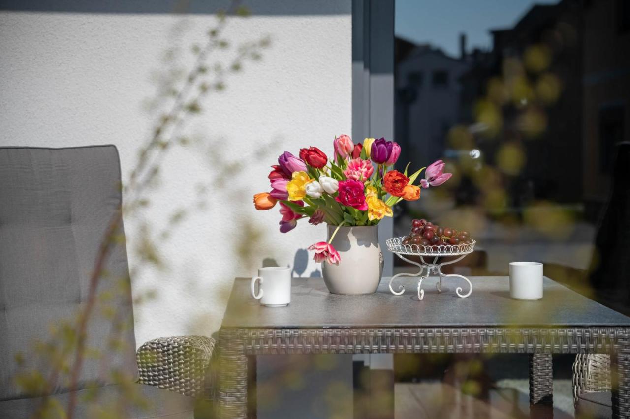 Haus Lütt Schick Apartment Feenja - B&B